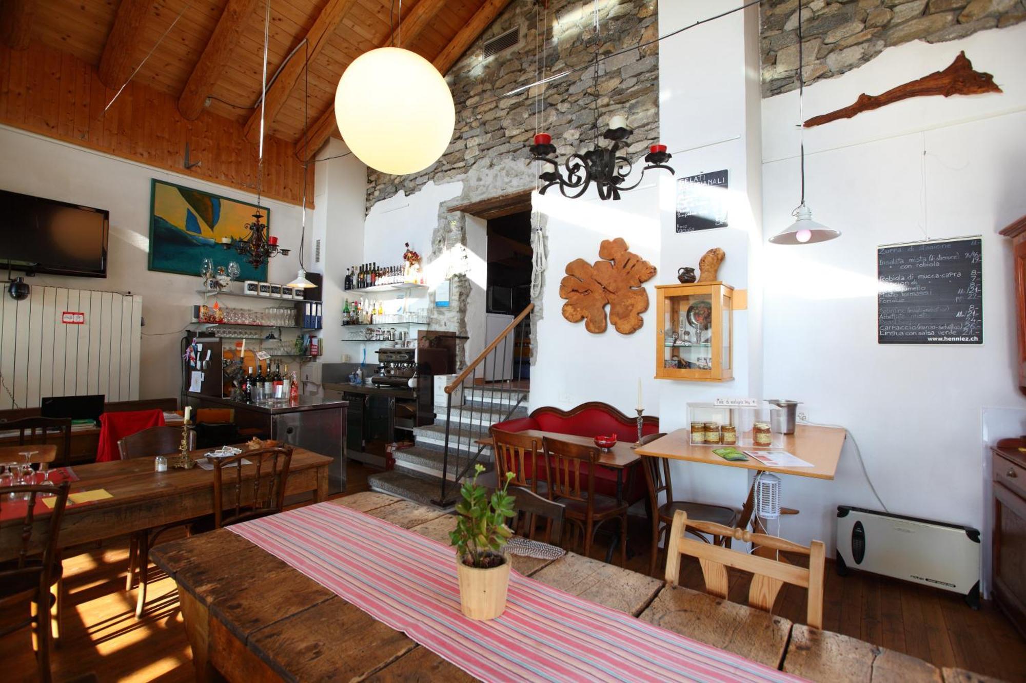 Osteria Ritrovo Dei Passeggeri Hotel SantʼAntonio Buitenkant foto